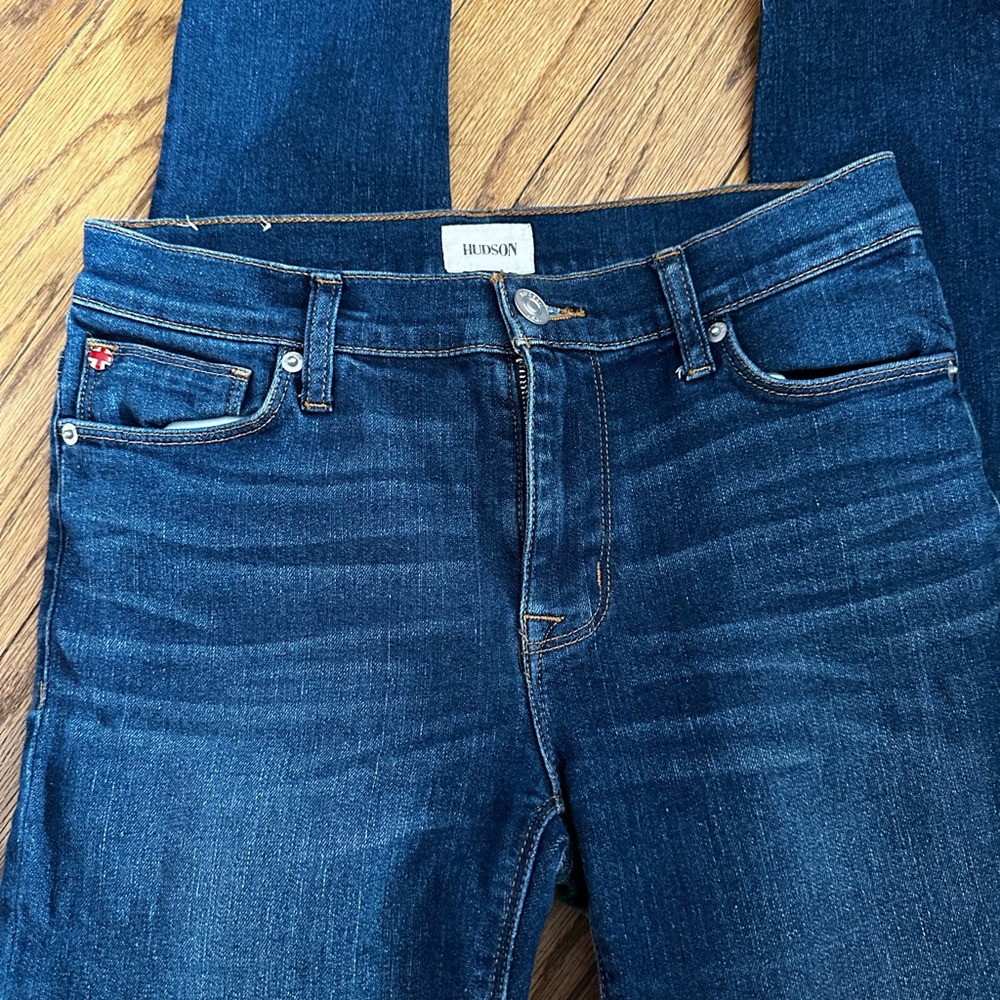 Hudson straight leg skinny jeans